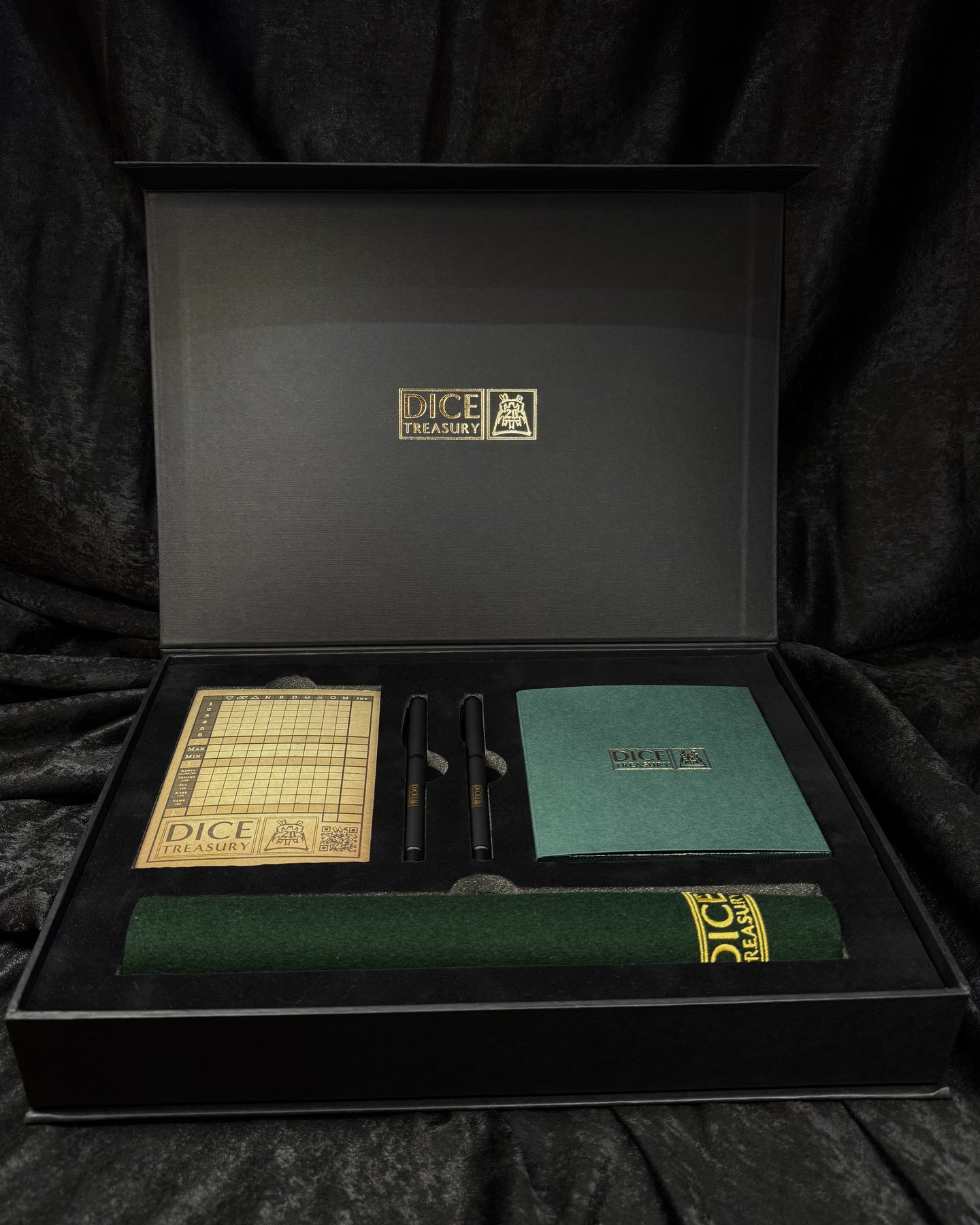 Inner box with branded score sheets and pens